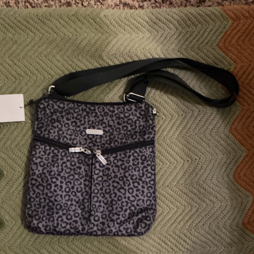 Baggallini Gray Leopard Crossbody Bag